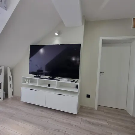 Mi 5 Apartment *