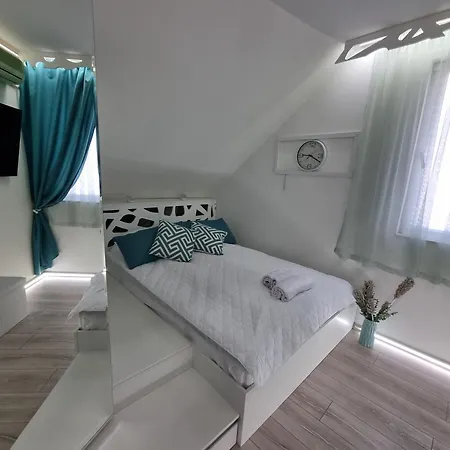 Apartment Mi 5 *